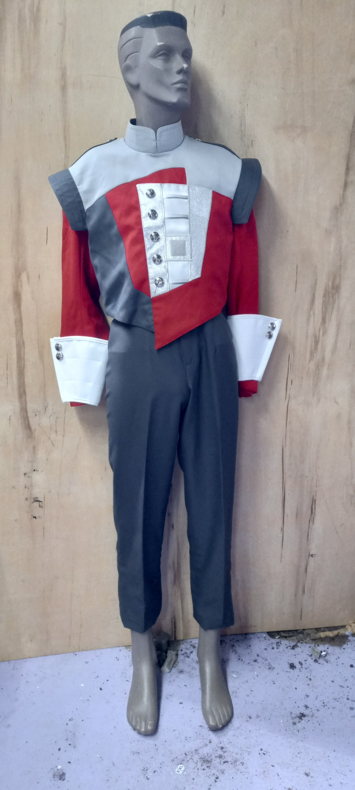 Item#0422GAR350 Item description: 350+/- Sets of Red/White/Gray used band uniforms. Material is cott