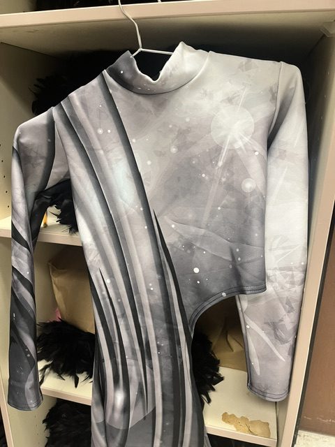 Coordinating gray drum major top