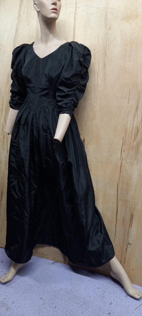 68 Used Black Leg of Mutton Dresses